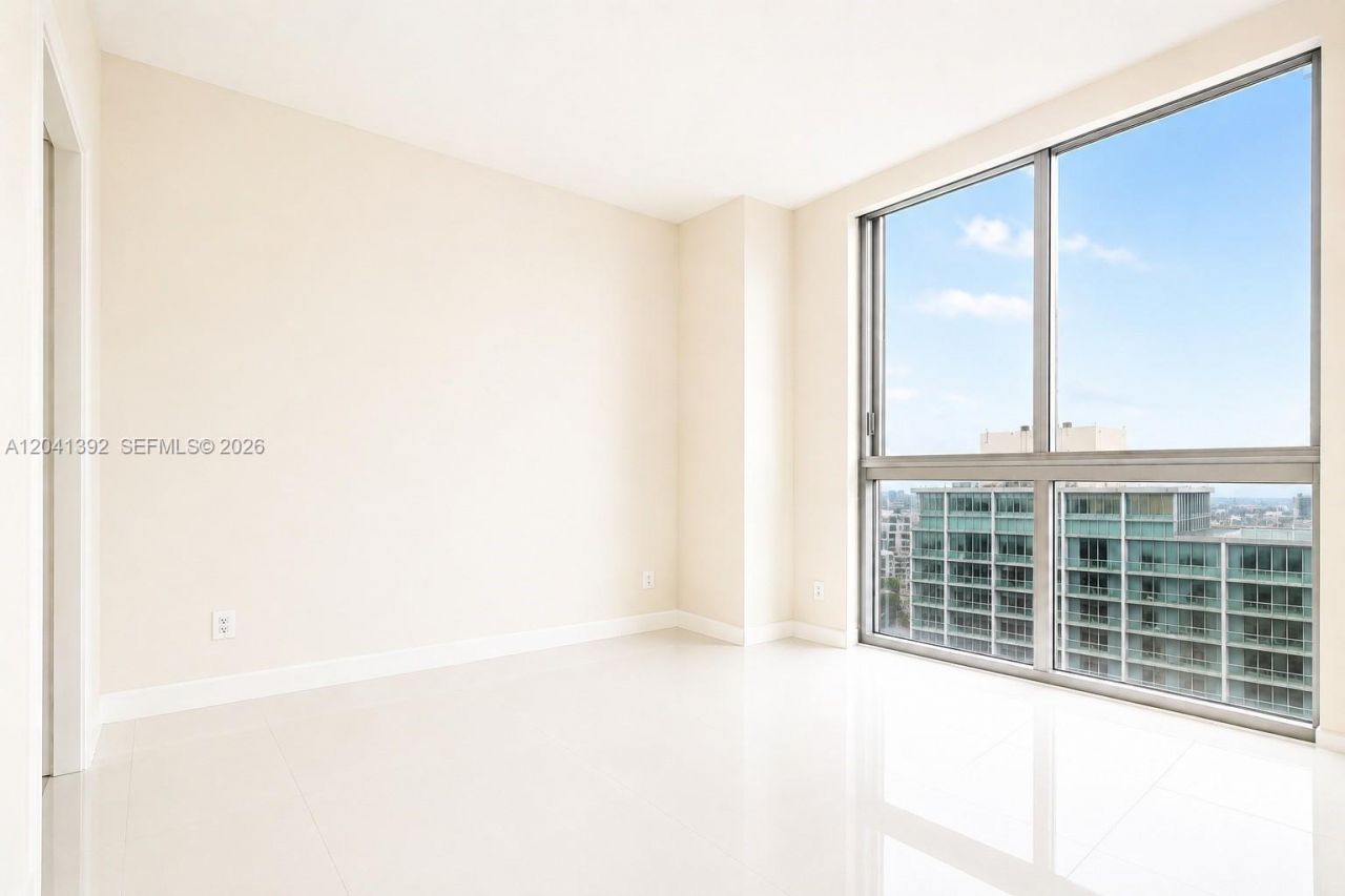 475 Brickell Ave, Unit 4715, Miami, FL 33131 Photo