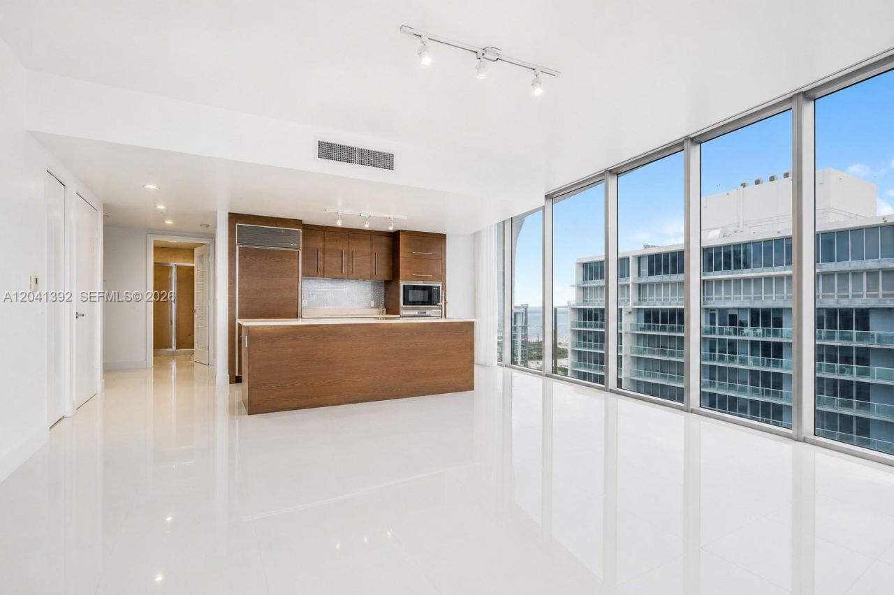 475 Brickell Ave, Unit 4715, Miami, FL 33131 Photo