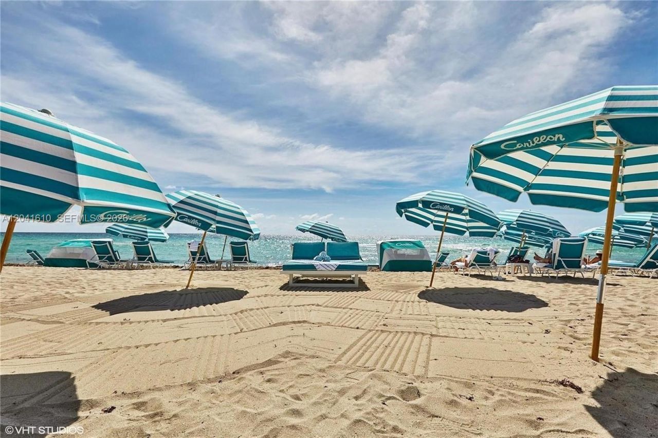 6801 Collins Ave, Unit DOOR 606, Miami Beach, FL 33141 Photo