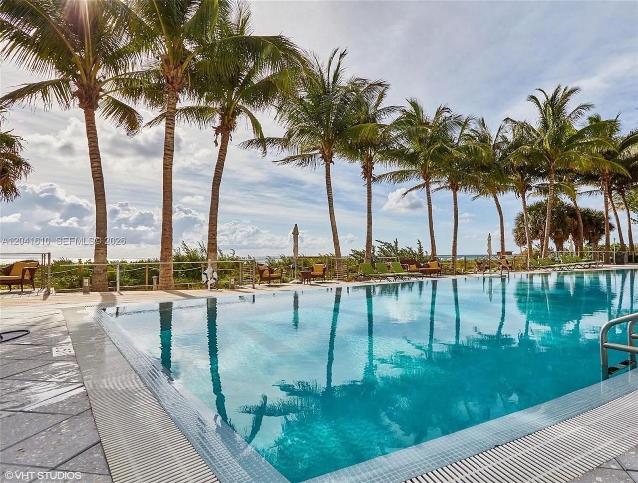 6801 Collins Ave, Unit DOOR 606, Miami Beach, FL 33141 Photo