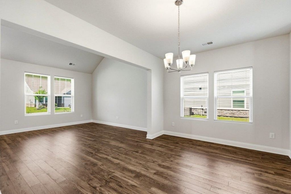 2416 Campton Loop  Photo 6