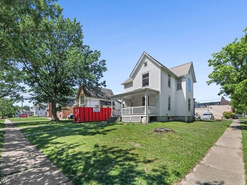 243 N Broadway, Medina, OH 44256 Photo 13