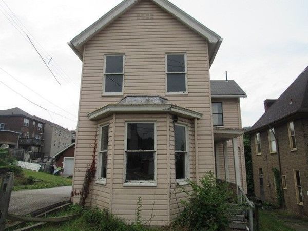 608 George Street , Wilmerding, PA 15148