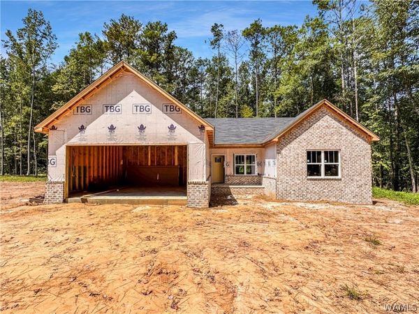 18068 Northview Circle, Northport, AL 35475