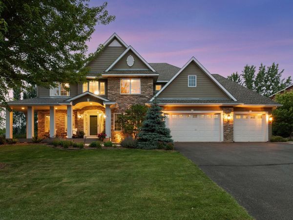 3049 Fairway Drive, Chaska, MN 55318