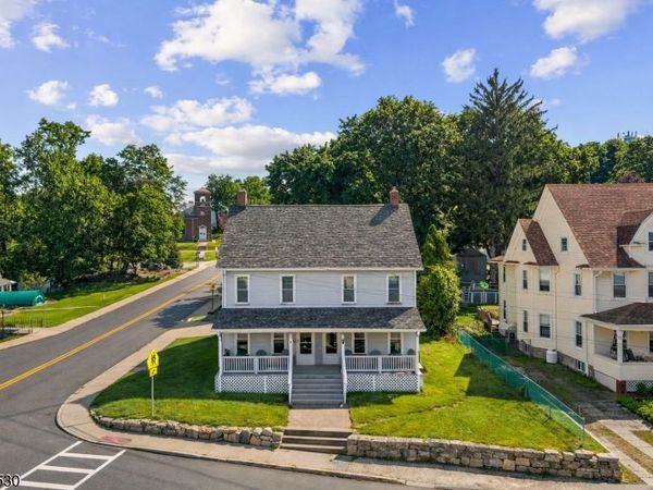 74 Church St, Franklin, NJ 07416
