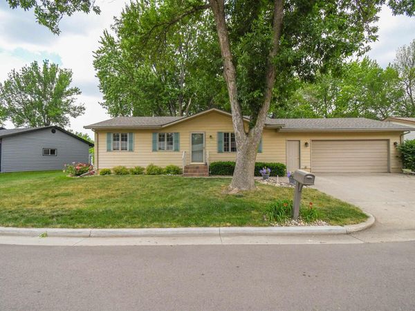 4311 W Mesa Pass, Sioux Falls, SD 57106