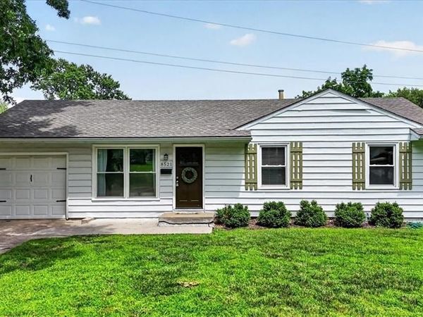 8521 Goodman Street, Overland Park, KS 66212