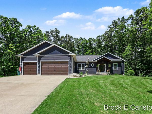 1294 Tall Tree Lane, Muskegon, MI 49445