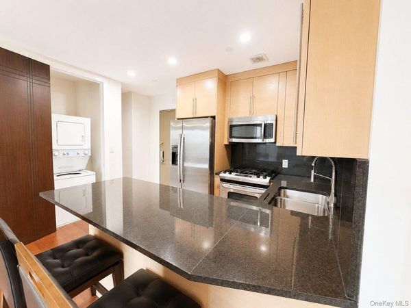 31-32 Union , Unit 4C, Flushing, NY 11354