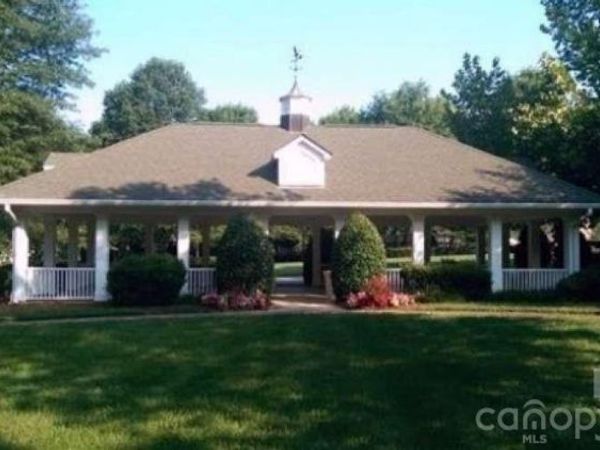 18629 Shawnee Ridge Road , Cornelius, NC 28031