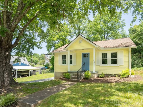 250 Oakdale Street , Brevard, NC 28712