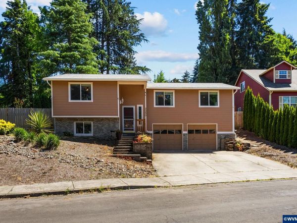 2050 Popcorn Ct NW, Salem, OR 97304
