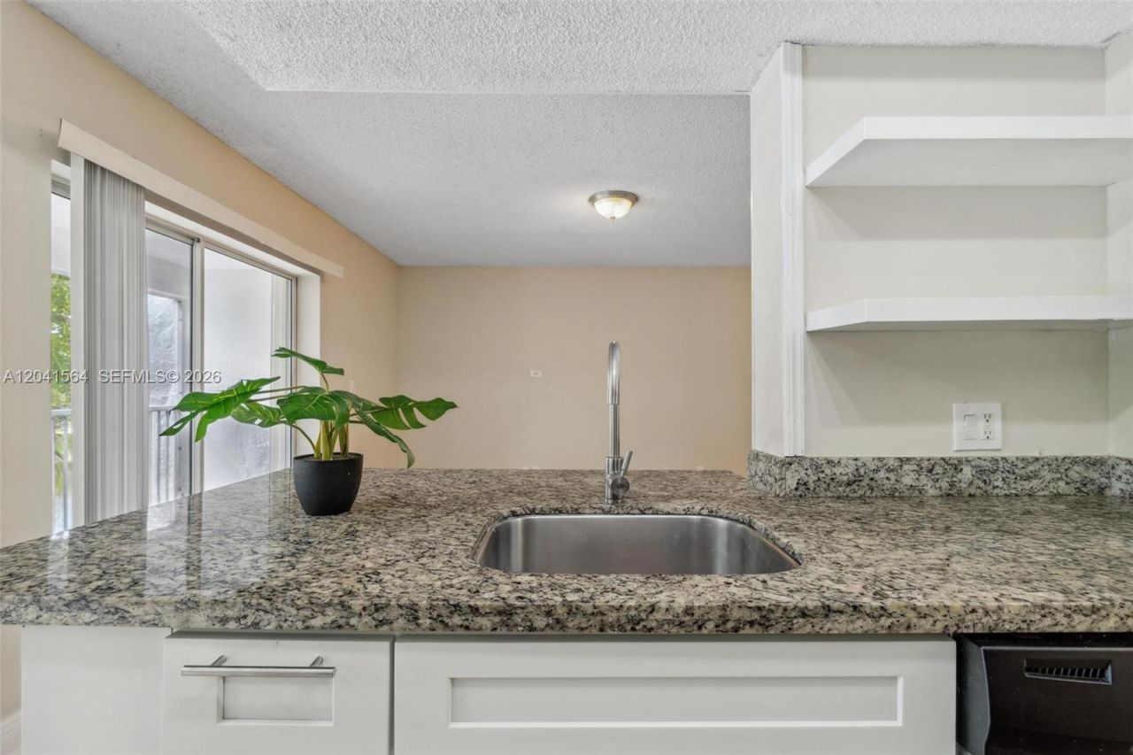5672 Rock Island Rd , Unit 254, Tamarac, FL 33319 Photo