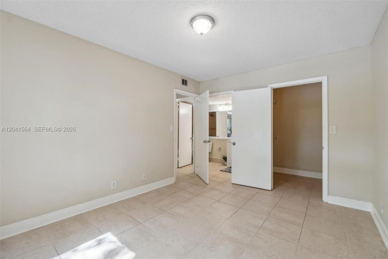 5672 Rock Island Rd , Unit 254, Tamarac, FL 33319 Photo