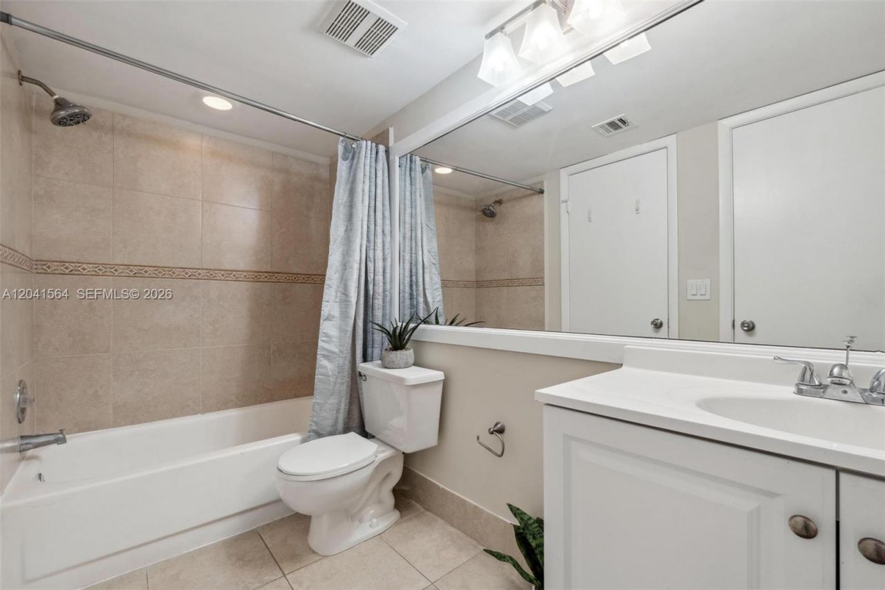 5672 Rock Island Rd , Unit 254, Tamarac, FL 33319 Photo
