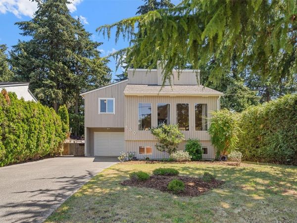 450 Terrahue Rd , Colwood, BC V9C 2B5