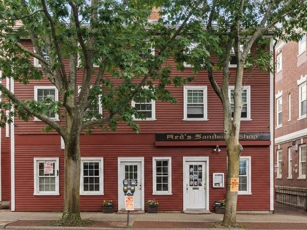 13 Central Street, Salem, MA 01970