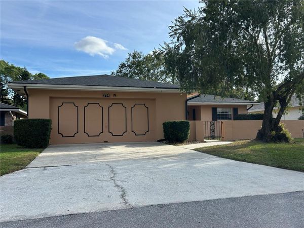 374 TROON COURT , WINTER HAVEN, FL 33884