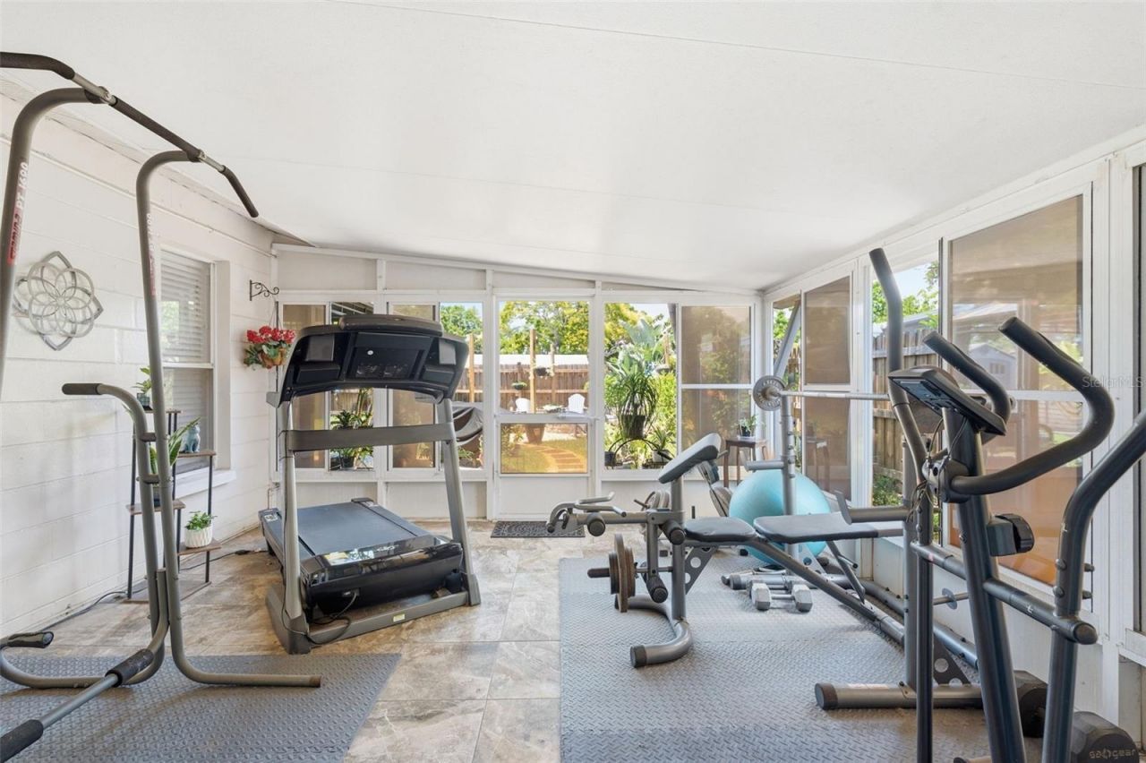2947 25th Avenue N, Saint Petersburg, FL 33713 Photo