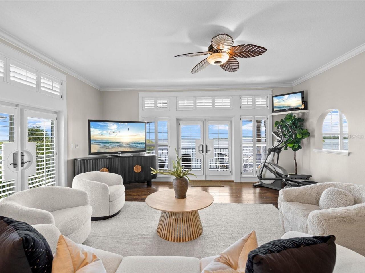 2057 N Pointe Alexis Drive, Tarpon Springs, FL 34689 Photo