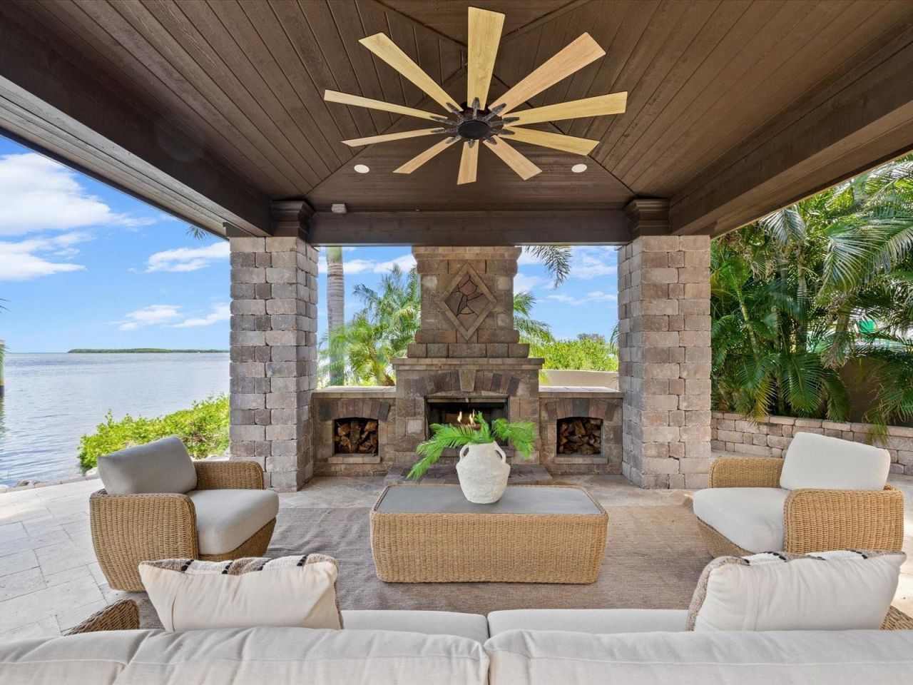 2057 N Pointe Alexis Drive, Tarpon Springs, FL 34689 Photo