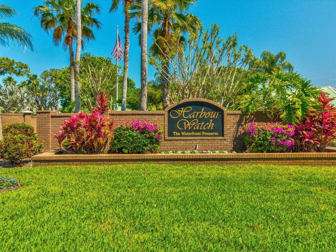 2057 N Pointe Alexis Drive, Tarpon Springs, FL 34689 Photo