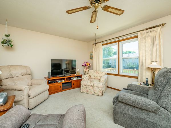 1107 4th Street SW, Altoona, IA 50009