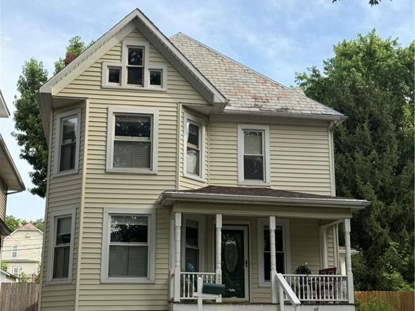 221 Oakwood Avenue, Marietta, OH 45750