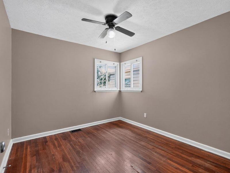 531 Johnson Street , Columbus, OH 43203 Photo 10