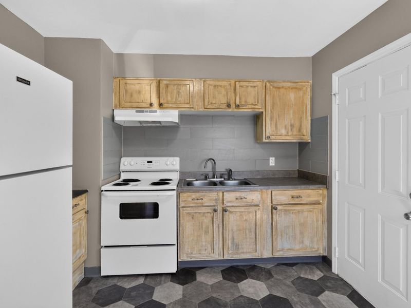 531 Johnson Street , Columbus, OH 43203 Photo 6