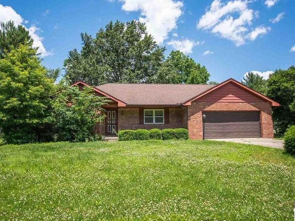4820 E Brentwood Avenue, Terre Haute, IN 47805