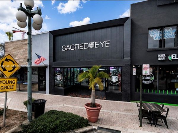 1816 Harrison St, Hollywood, FL 33020