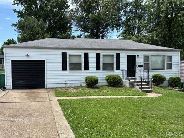 10235 Cabot Drive , Bellefontaine Nghbrs, MO 63137