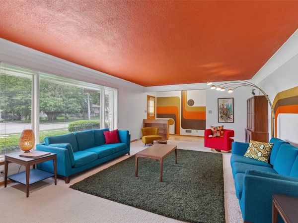 2924 Patricia Drive, Urbandale, IA 50322