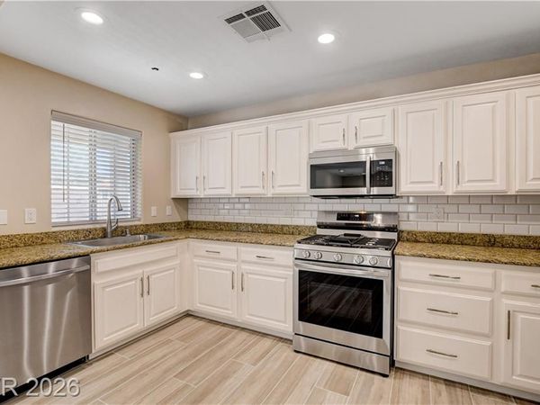 8940 Jaquita Avenue, Las Vegas, NV 89149