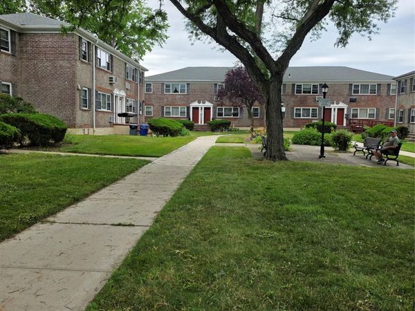 152-34 Jewel Avenue , Unit B, Kew Garden Hills, NY 11367