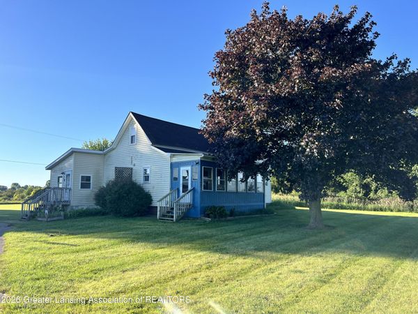 2352 N Geeck Road, Corunna, MI 48817