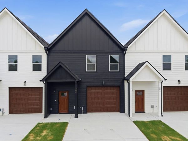3696 Michigan Avenue Road, Cleveland, TN 37323