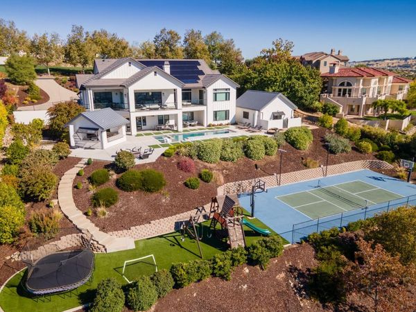 4918 Moreau Ct, El Dorado Hills, CA 95762