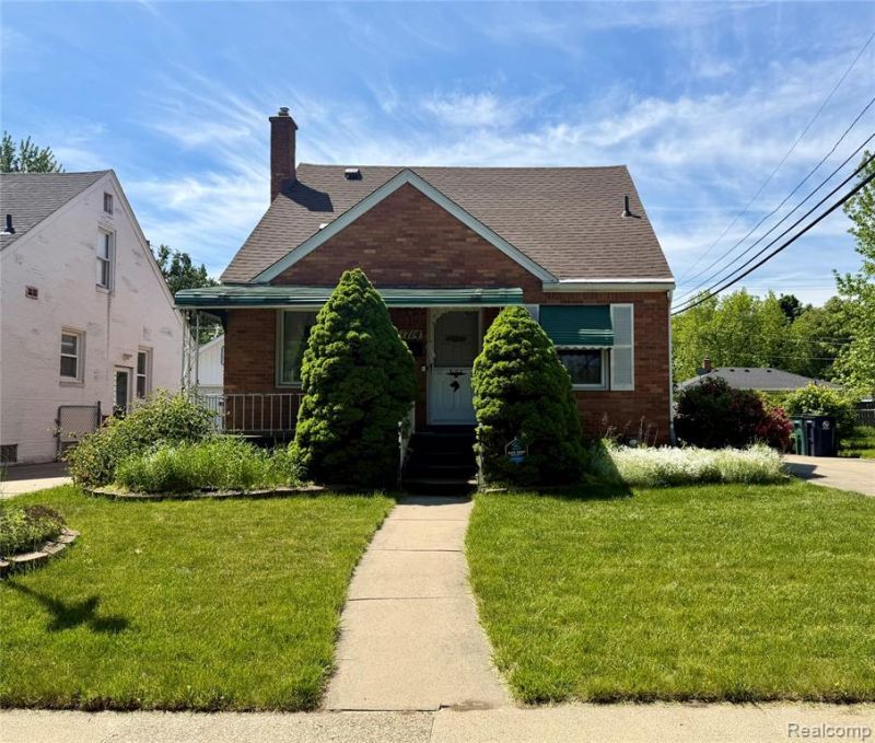 1714 Harwood Avenue, Royal Oak, MI 48067 Main Photo