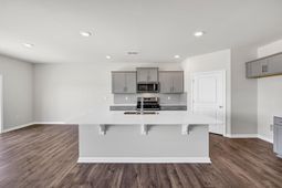 228 Horatio Lane photo 4