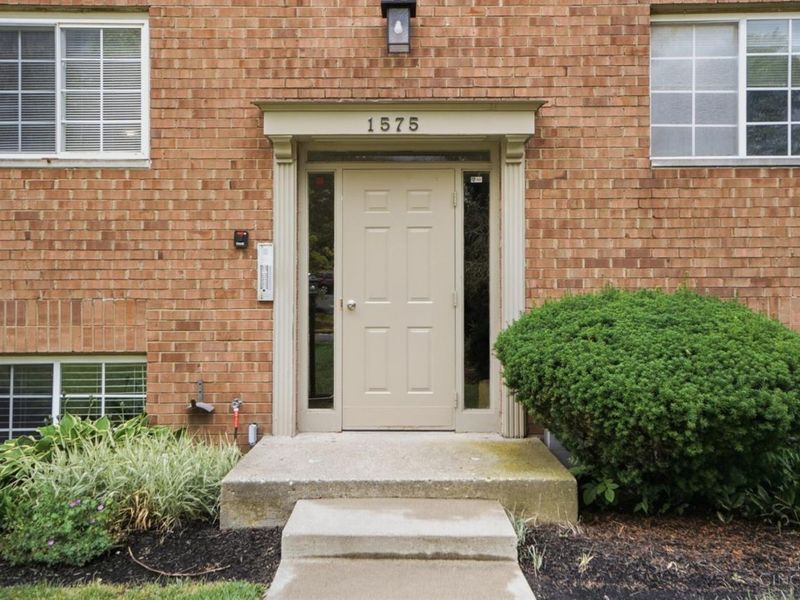 1575 Gelhot Drive, Unit 85, Fairfield, OH 45014 Photo 2