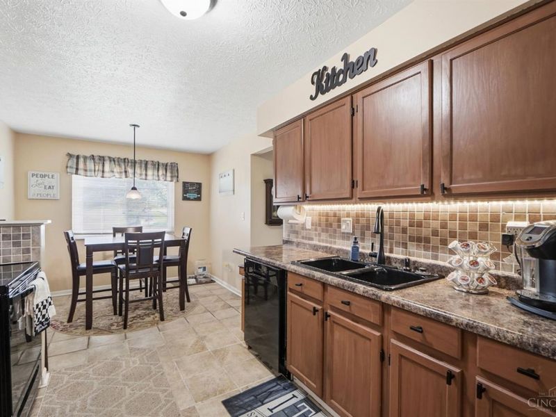 1575 Gelhot Drive, Unit 85, Fairfield, OH 45014 Photo 8