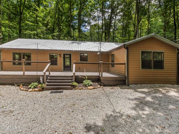 2052 Granny Squirrel Drive, Andrews, NC 28901