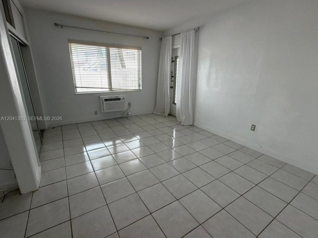 641 Espanola Way , Unit 3, Miami Beach, FL 33139 Photo