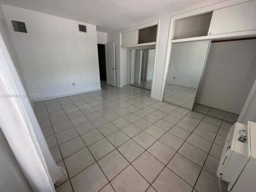 641 Espanola Way , Unit 3, Miami Beach, FL 33139 Photo