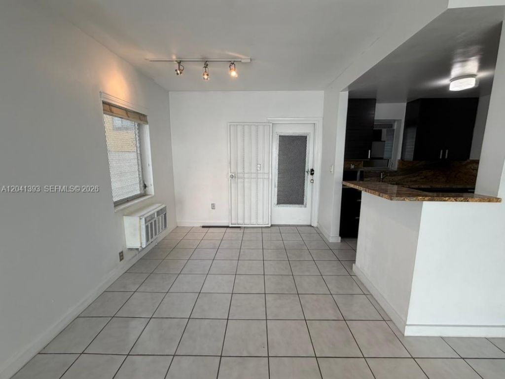 641 Espanola Way , Unit 3, Miami Beach, FL 33139 Photo