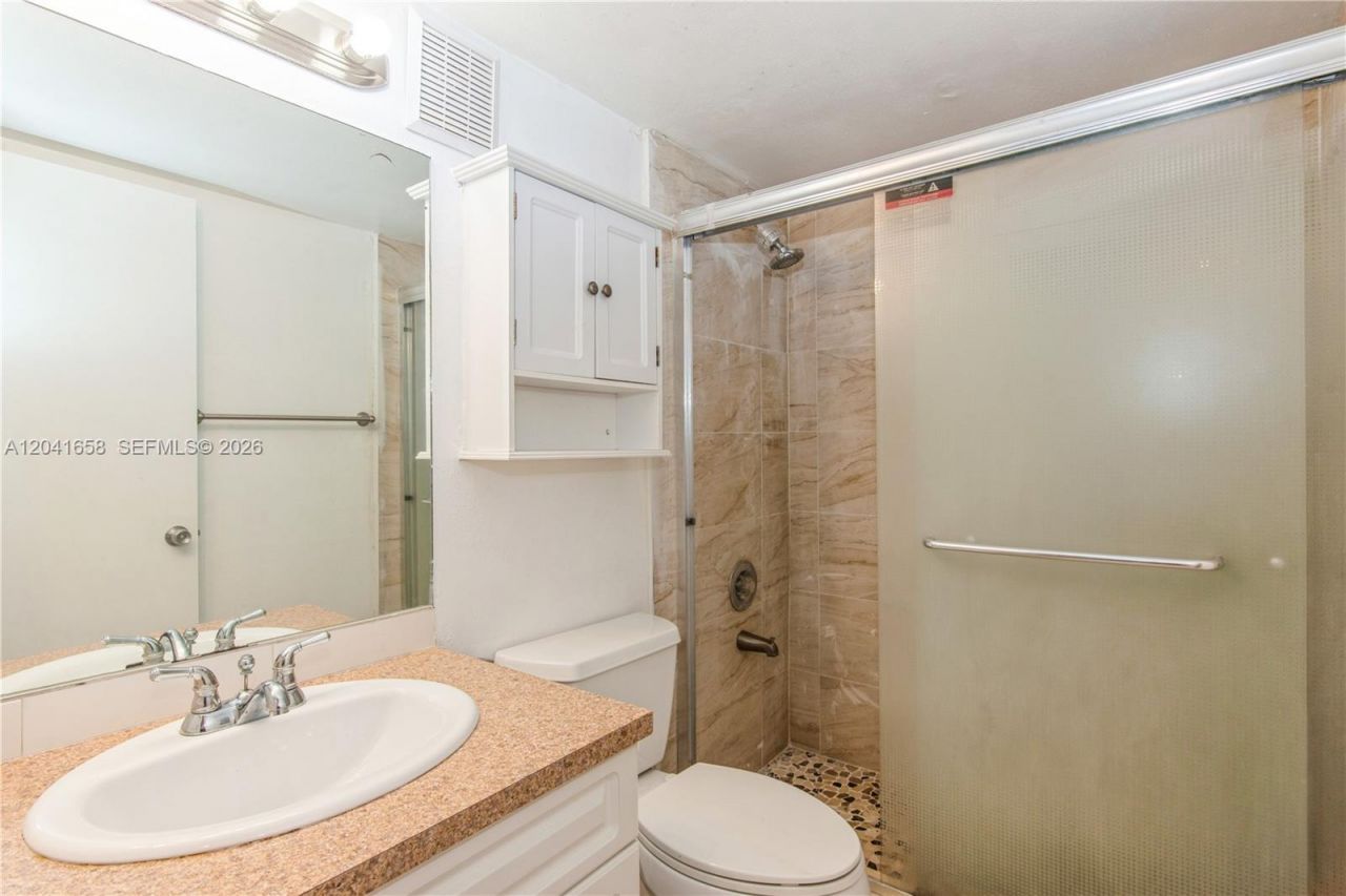 8200 SW 210th St , Unit 111, Cutler Bay, FL 33189 Photo