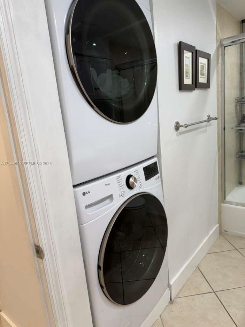 2630 SW 28th St, Unit 34, Miami, FL 33133 Photo